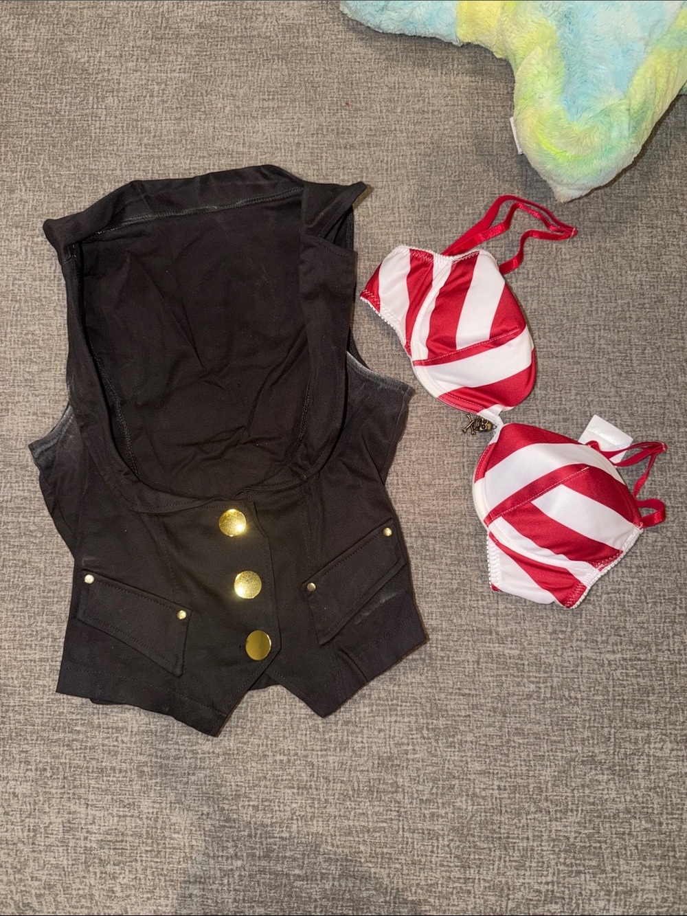 Leg Avenue Booty Pirate Costume - Picture 4 of 4